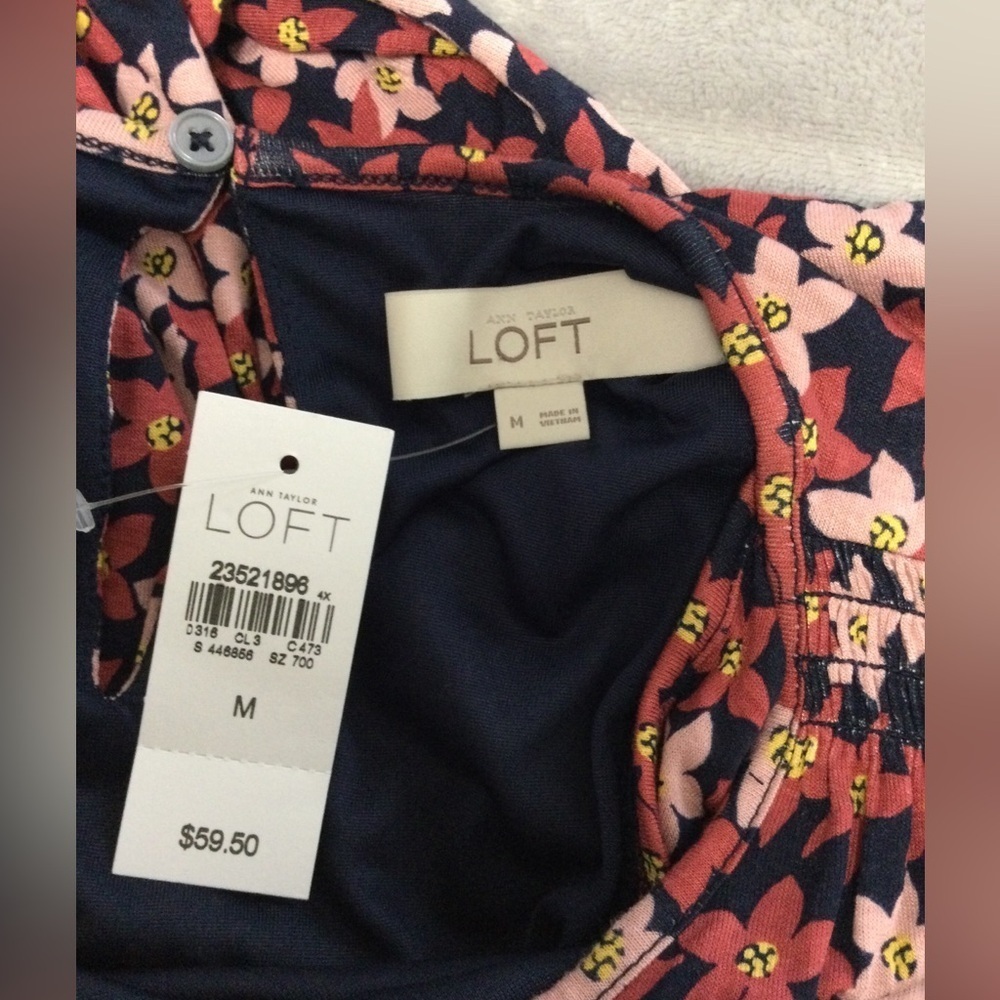 LOFT Women's Cold-Shoulder Flutter Sleeve Pullover Floral Dress Size M - Picture 6 of 8